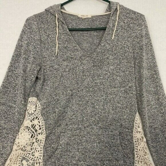 paper tee Knit Hoodie with Kangaroo Pocket & Crochet Sides, Tunic Length, Medium - Picture 3 of 9